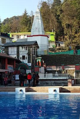 cafe in bhagsu